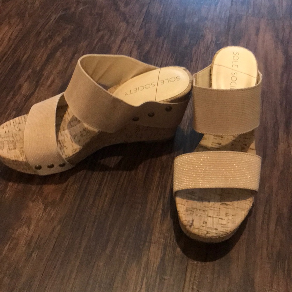 Brand new, never worn Sole Society wedges